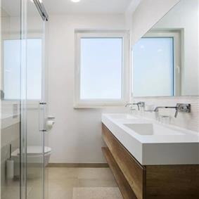 Beachfront Villa with Pool and Sea Views on Ciovo island near Trogir, Sleeps 8